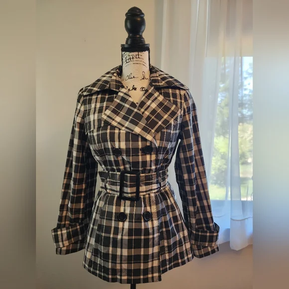 Jacket - Picture 3 of 5